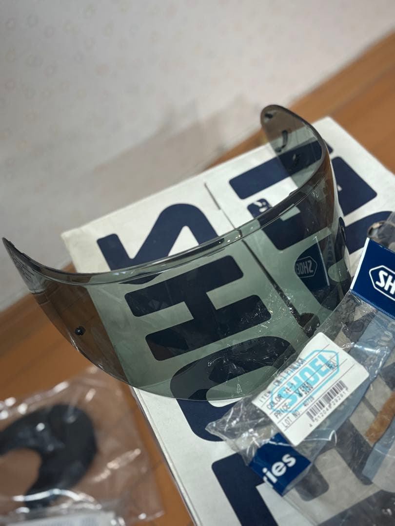 k*i様 新古品SHOEI Z-6 フルフェイスヘルメット XL 限定カラー