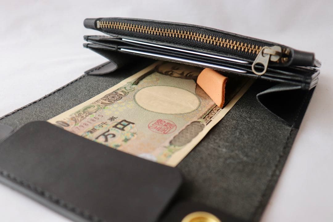 匿名　本革 栃木オイルブラックレザー ミニトラッカー　三室