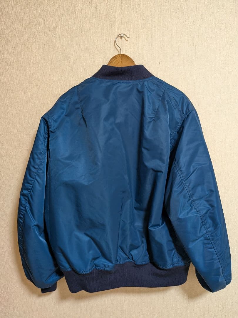 BEAMS【リラックスフィット THERMOLITE(R) MA-1】