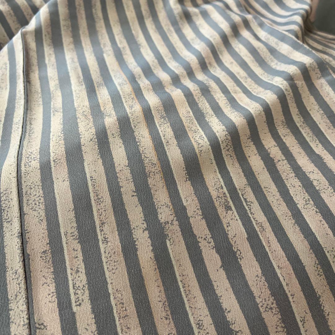 上質シルック　くすみブルー×ピンクストライプ　ポリエステル単衣　小紋