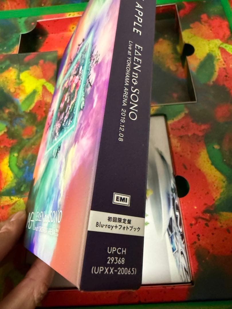 Mrs. GREEN APPLE 5周年記念ボックスとTシャツ