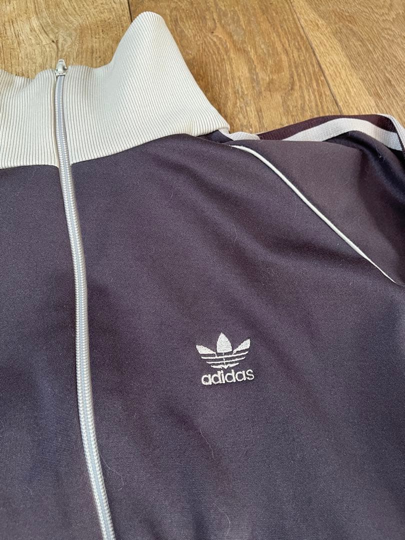 adidas ダークブラウン ジップアップジャージ