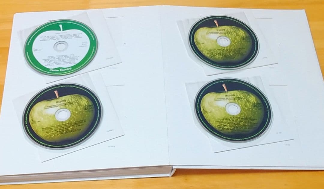 【訳あり】ビートルズ(ホワイト・アルバム)(スーパー・デラックス・エディション)