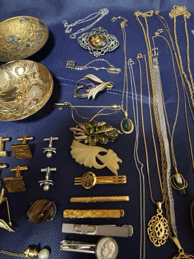 ら*そ様 遺品整理品　ビンテージアクセサリー類