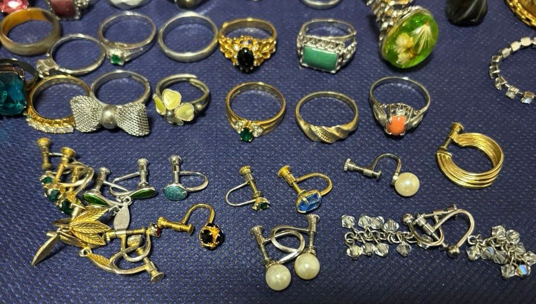 ら*そ様 遺品整理品　ビンテージアクセサリー類