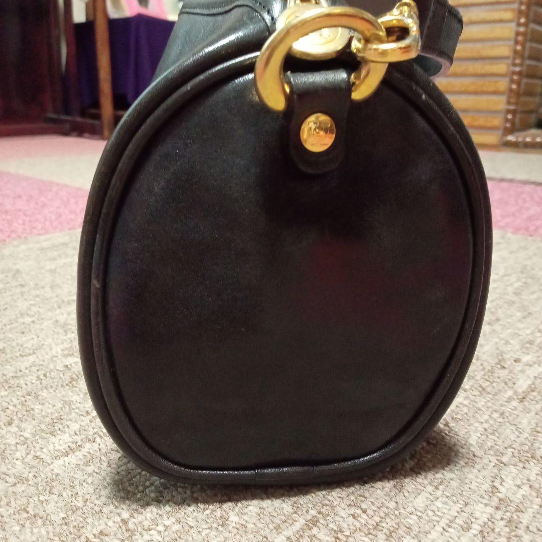 お値下げ中！ヒロフの黒レザー ドラム型ショルダーバッグ