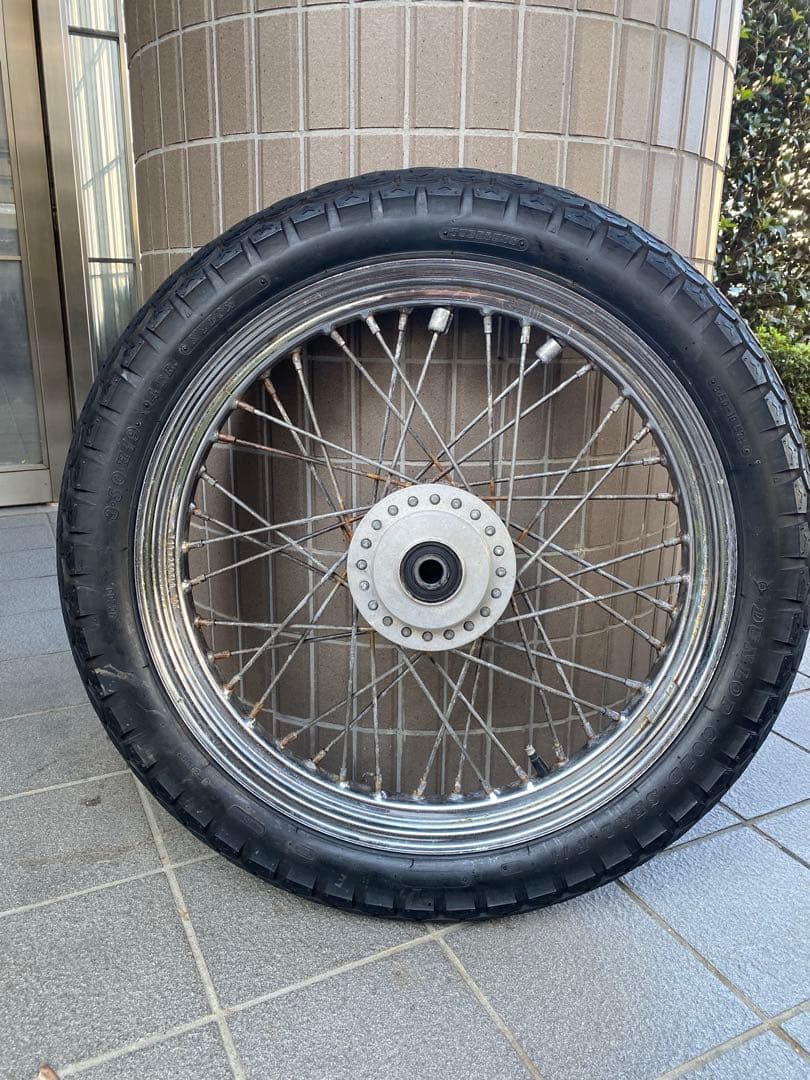 RON　スポーツスター　19インチホイール　タイヤ付き