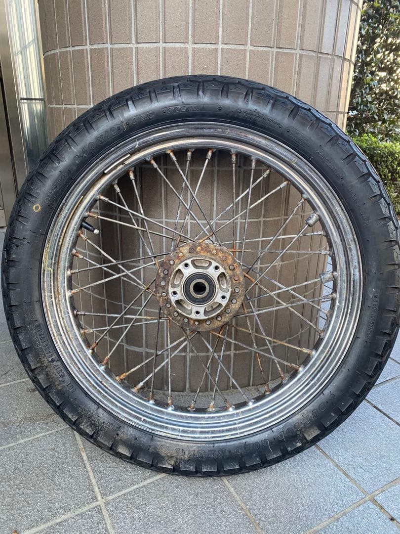 RON　スポーツスター　19インチホイール　タイヤ付き