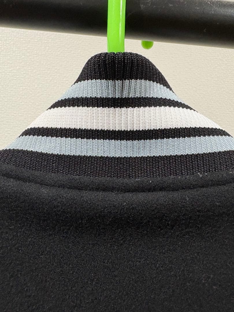 RAIDERS スタジャン ブラック/ホワイト