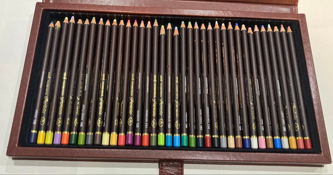 レ*ン様 希少！　三菱鉛筆uni　Pericia ペリシア　油性色鉛筆　36色