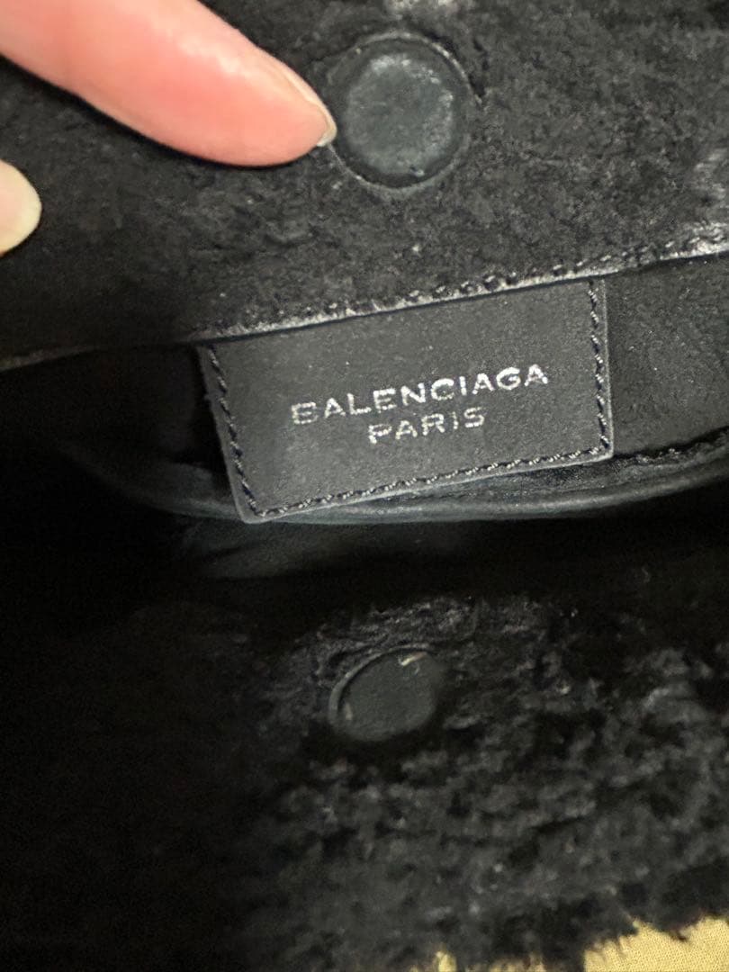 BALENCIAGA ミニペーパームートンです^_^