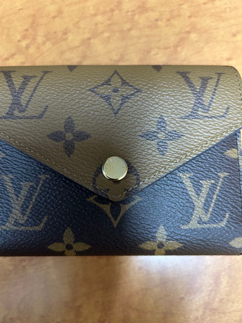 LOUIS VUITTON ポルトフォイユ ヴィクトリーヌ M81557 新品