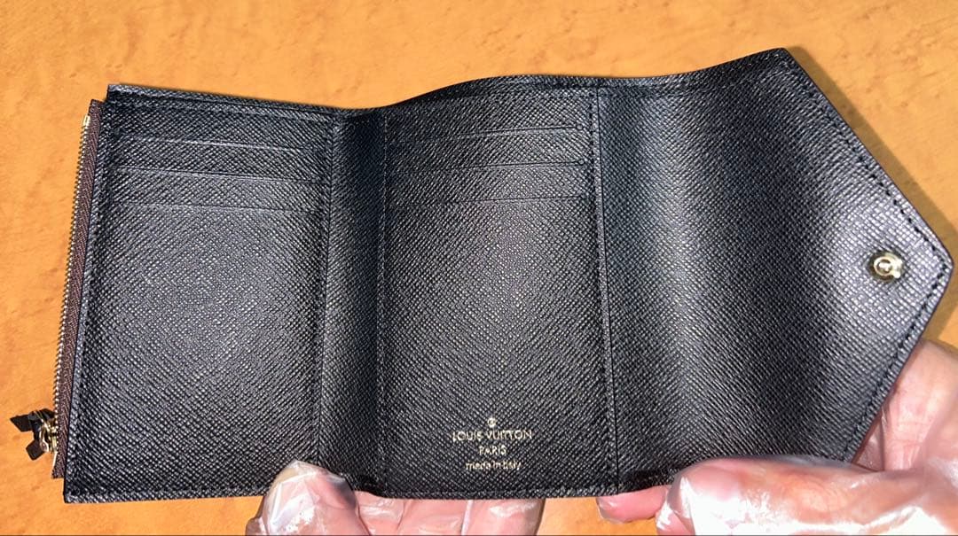 LOUIS VUITTON ポルトフォイユ ヴィクトリーヌ M81557 新品