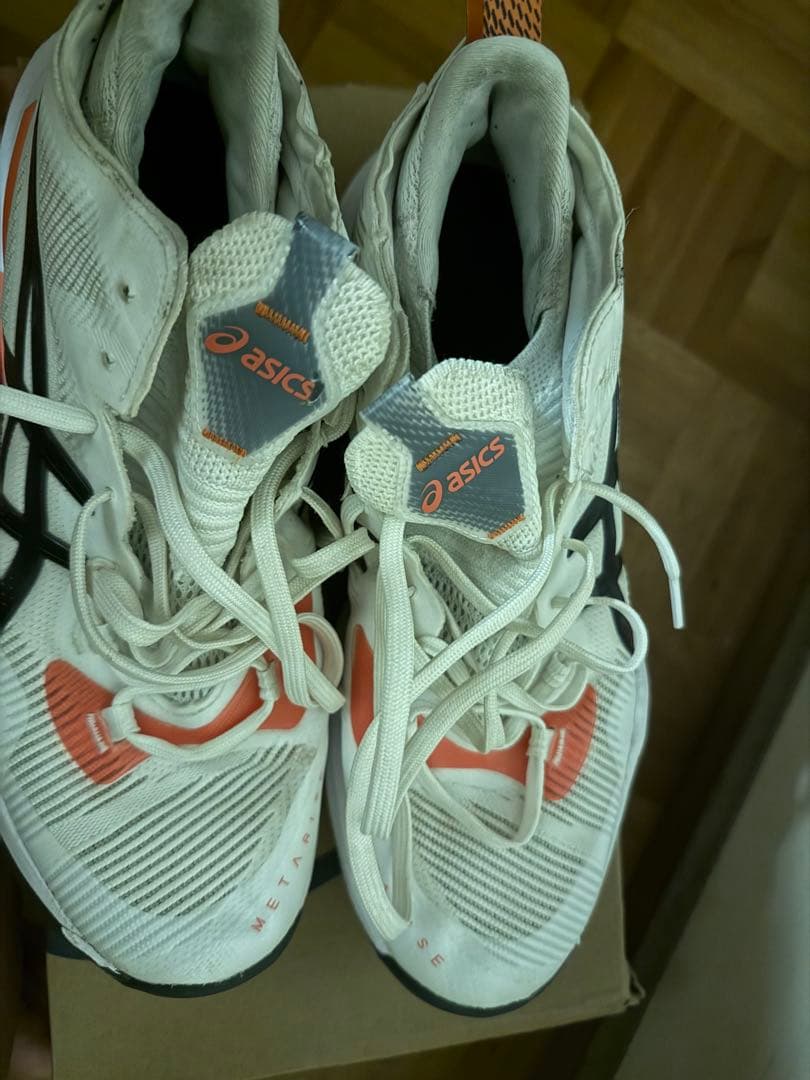 メタライズ2オレンジ＆ホワイト28.0cm