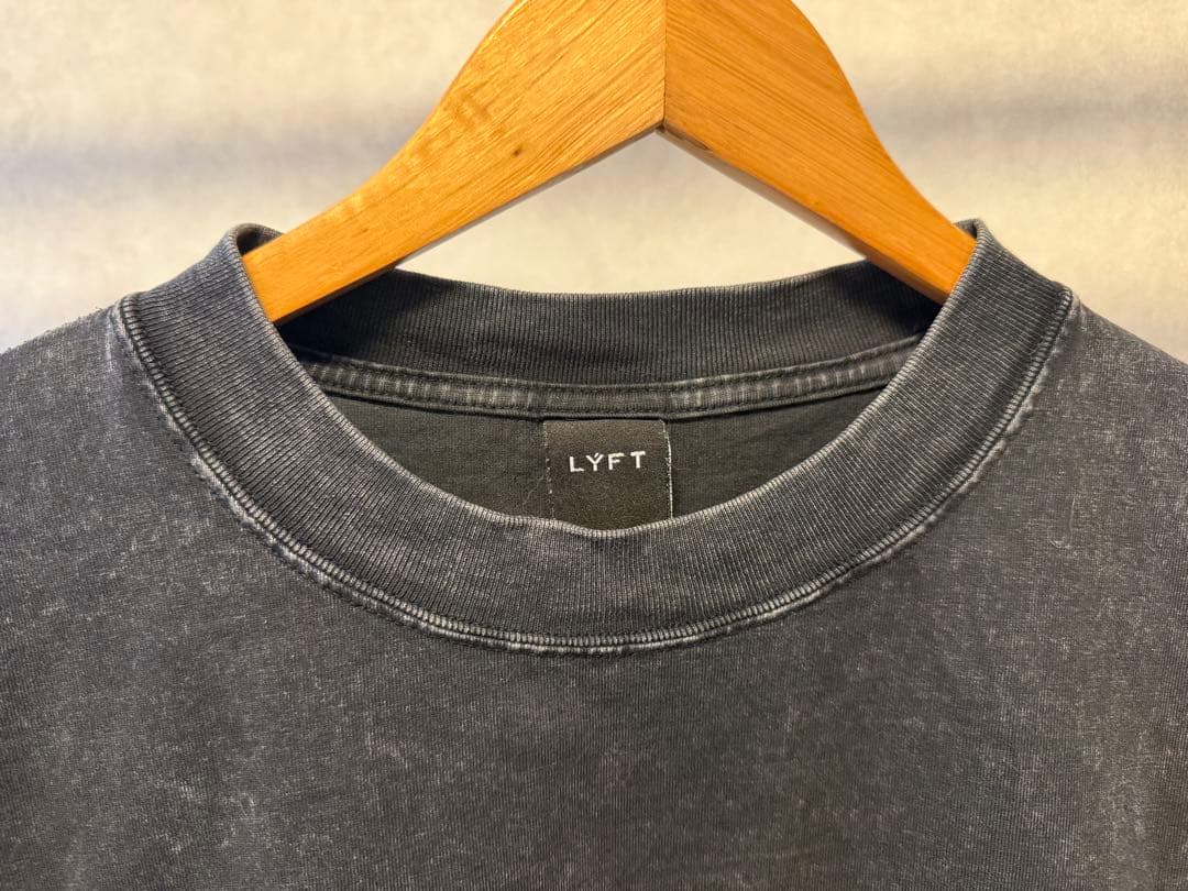 LYFT ワンポイントロゴ ビンテージエクストラビッグTシャツ ブラック