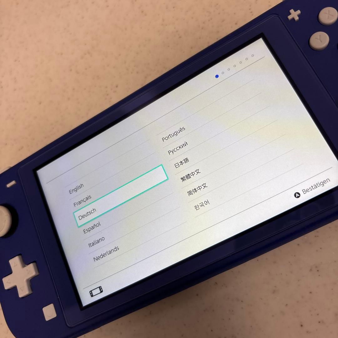 任天堂SwitchLite 本体のみ