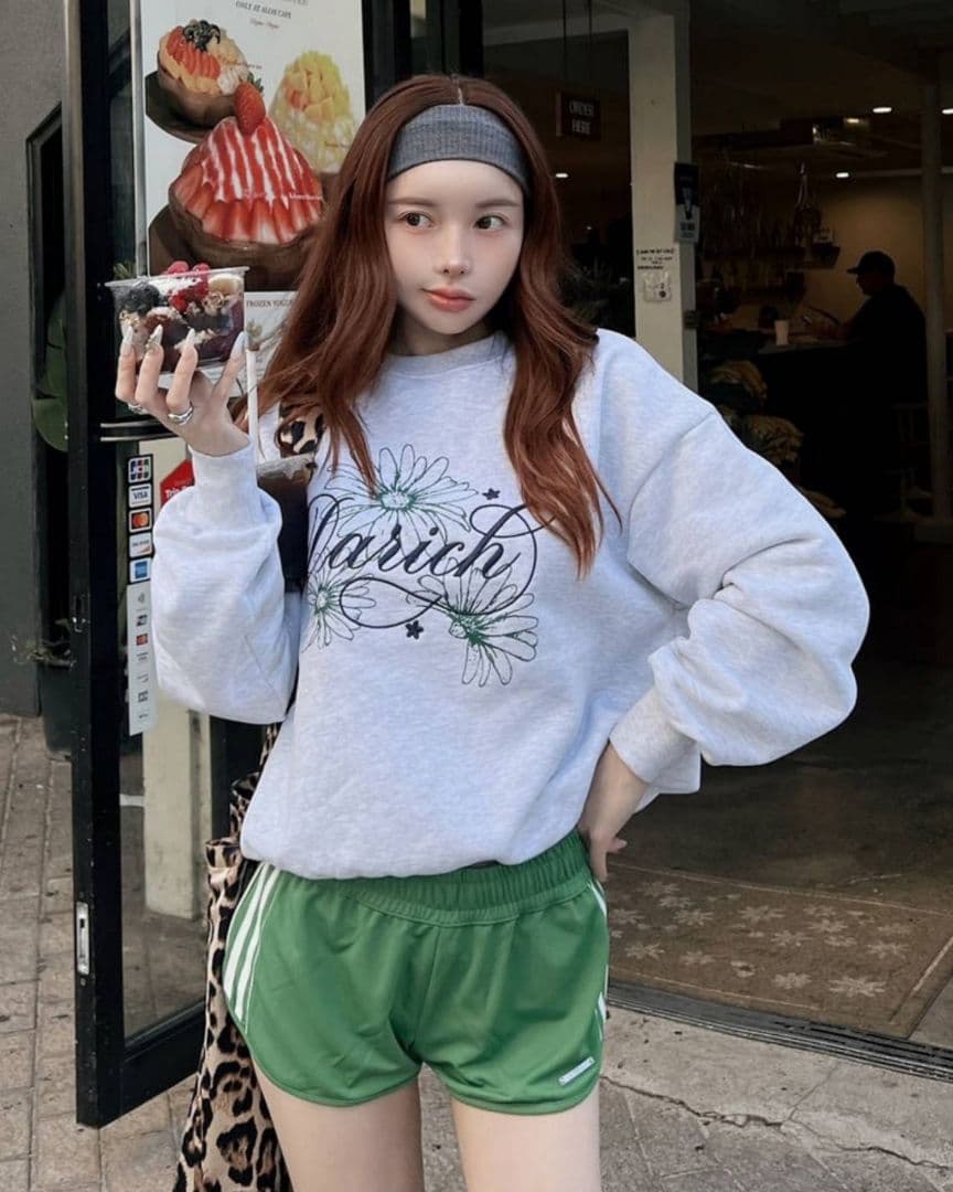 ダーリッチ ガーベラモチーフプルオーバー