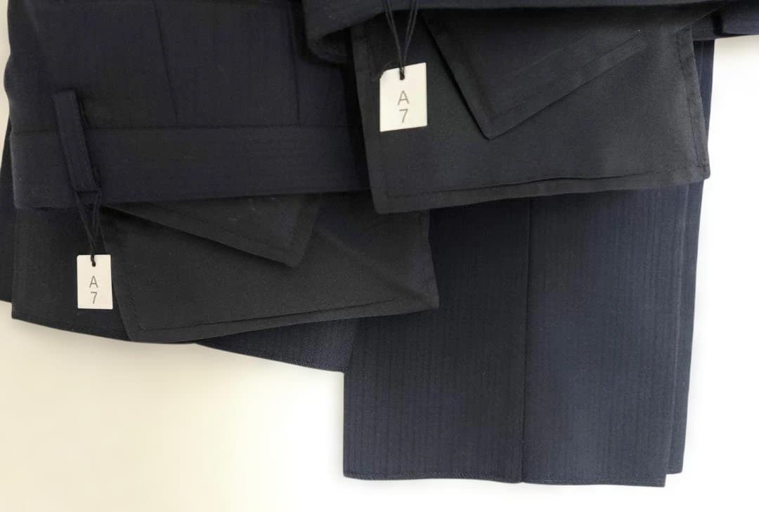 ★新品未使用！2パンツ メンズスーツ ネイビー 織柄 A7 ノータック スリム