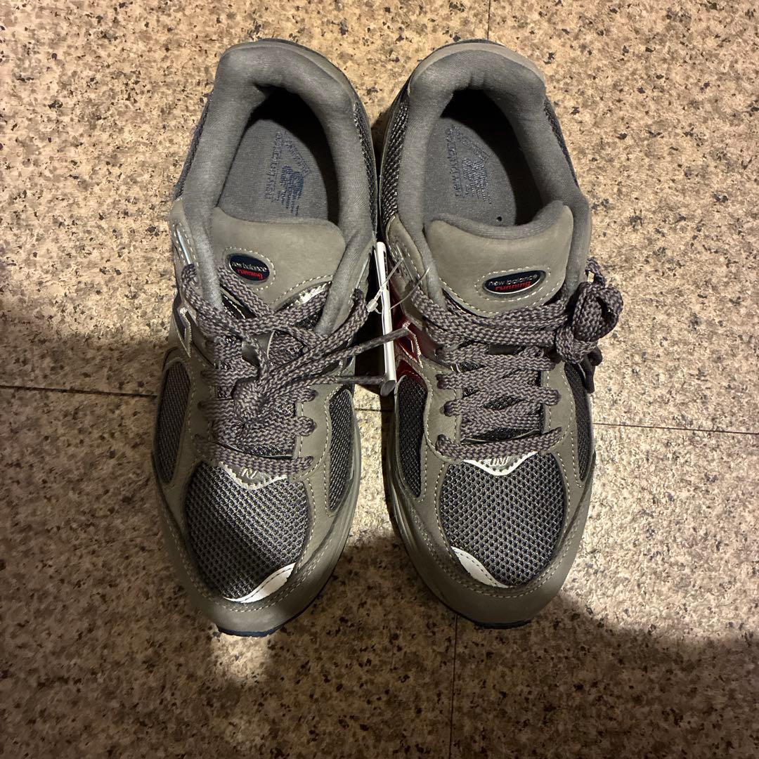 ニューバランス2002R 24.5センチ