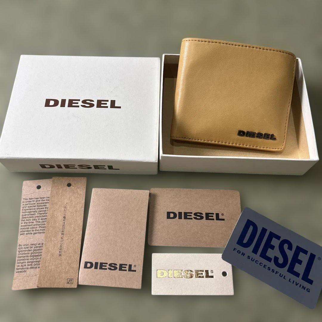 新品　DIESEL 二つ折り財布