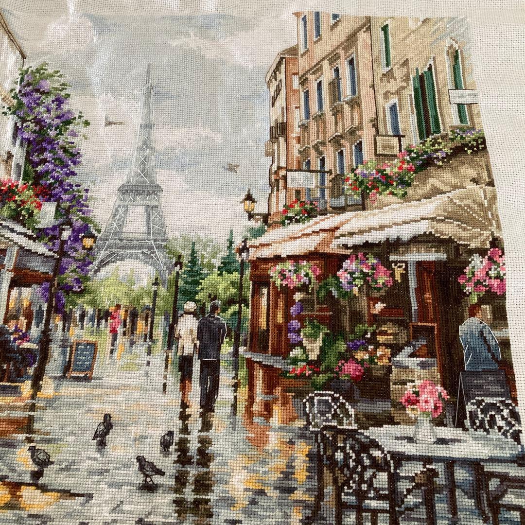 クロスステッチ完成品　パリの街並み