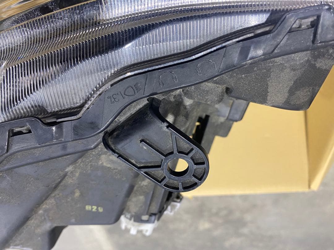 シャノル☆スズキワゴンRハイブリッドFZ☆左側ヘッドライトASSY☆