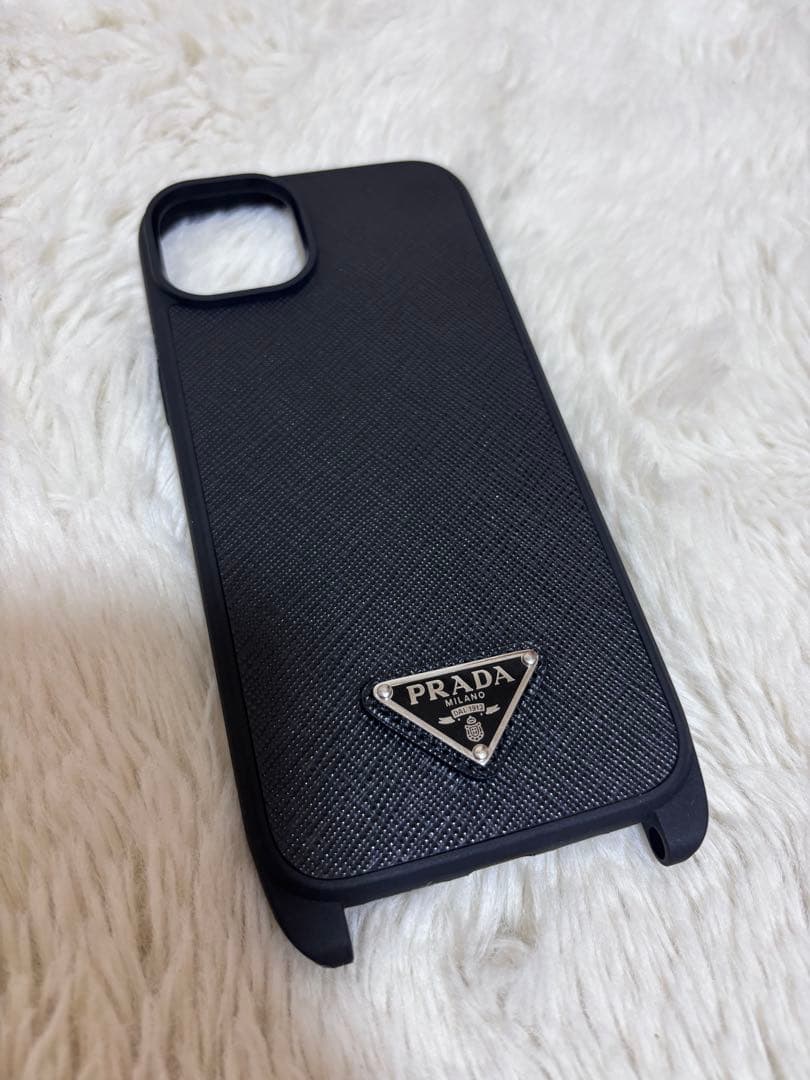 PRADA iPhone15Plus ケース