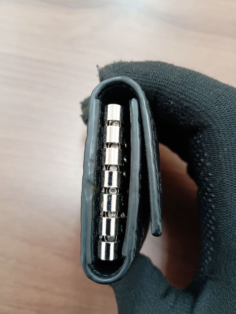 ほぼ未使用　GUCCI マイクロGG ブラックレザー キーケース 150402