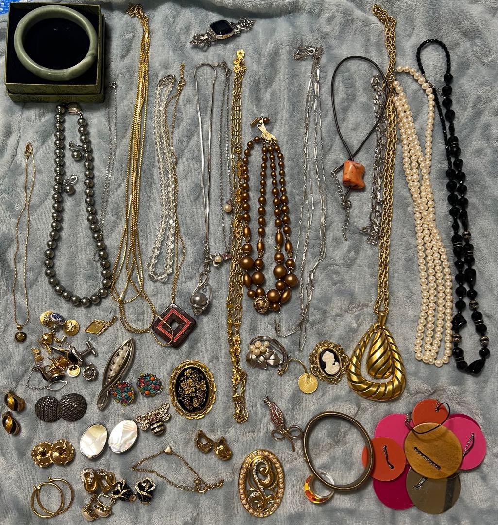 タイムセール中【遺品整理・まとめ売り】アクセサリー ジュエリー ネックレス 2