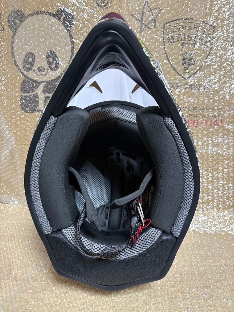 【特価早い者勝ち】O'NEALオニール バイクヘルメット 3シリーズ Lサイズ