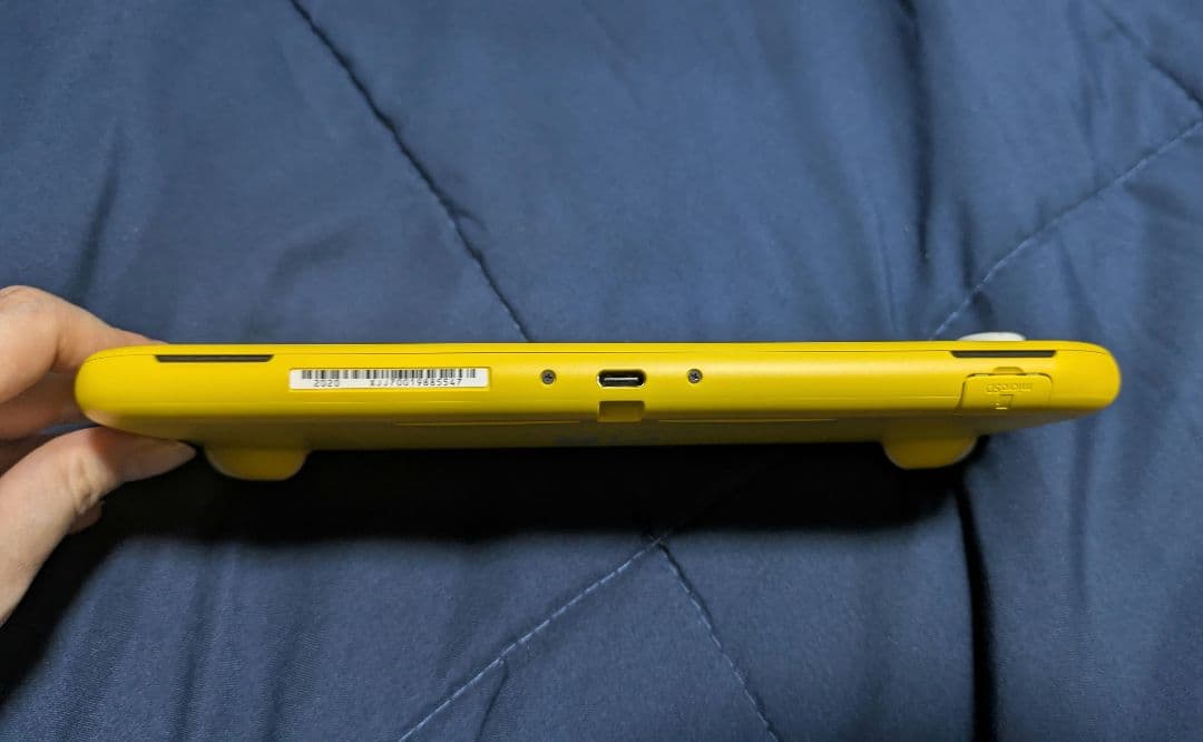 Nintendo Switch Lite イエロー 本体 充電器なし