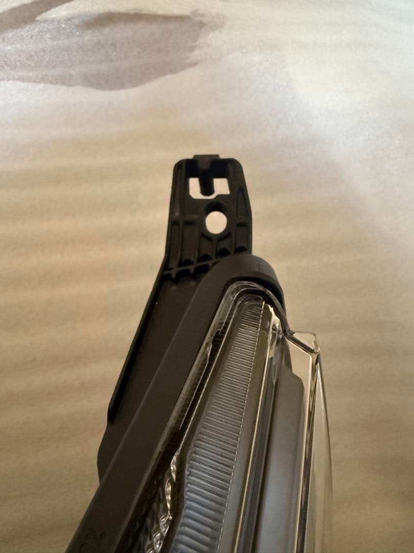 デリカミニ　LEDヘッドライト左