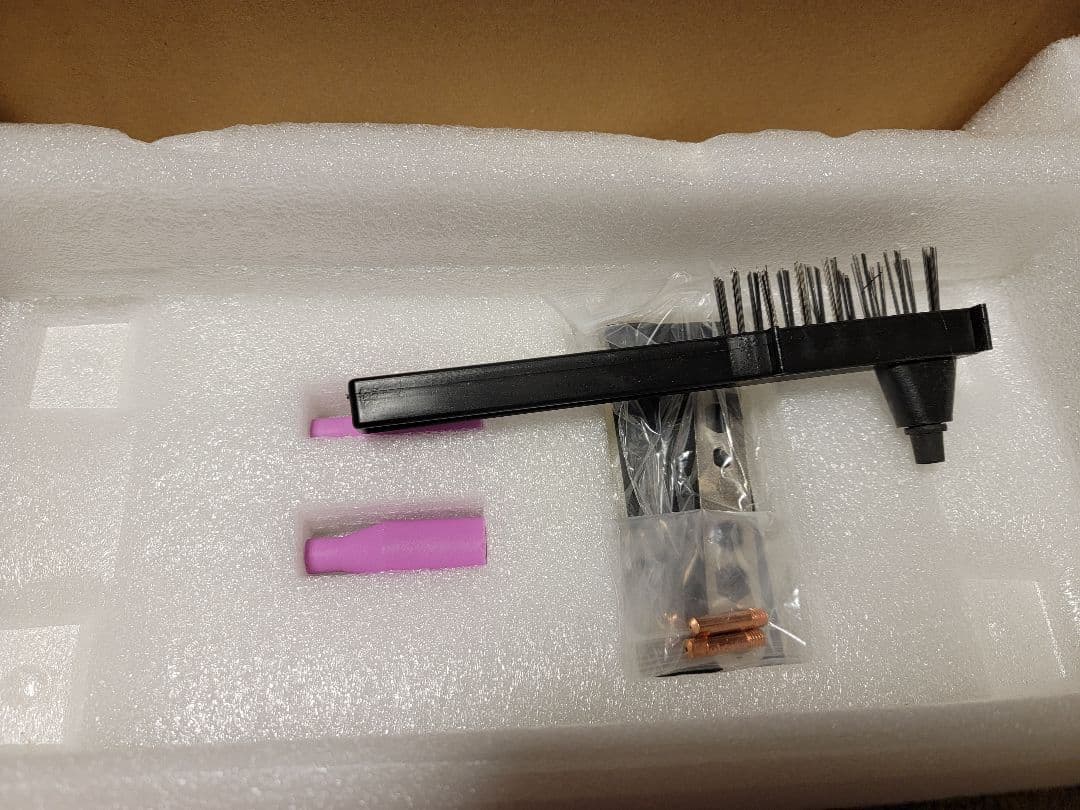 送料無料 新品　ハイガー YOTUKA 半自動溶接機 YS-MIG100