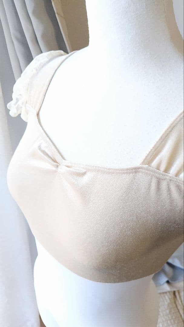 S～Mサイズ∕アイボリーベロアと薔薇の起毛レース袖の娘役レオタード白