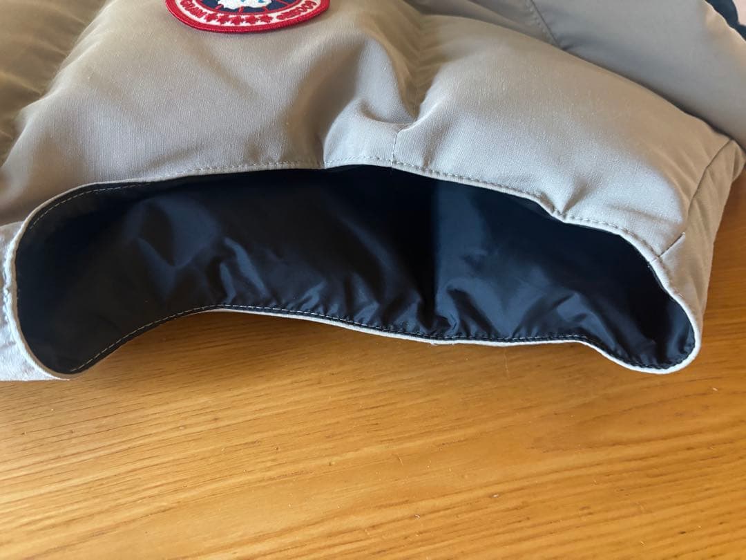 ★未使用に近い　  カナダグースダウンベスト