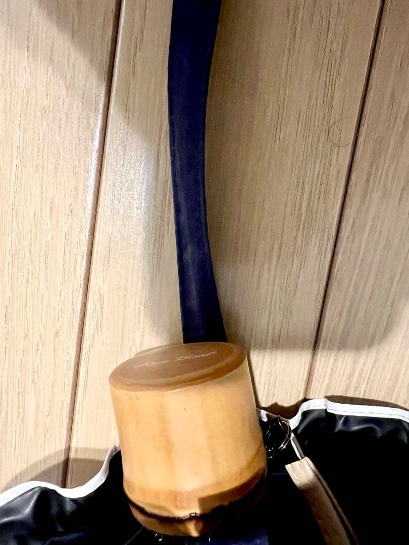 芦屋ロサブラン　3段折　日傘　フリル　ネイビー　アイボリー