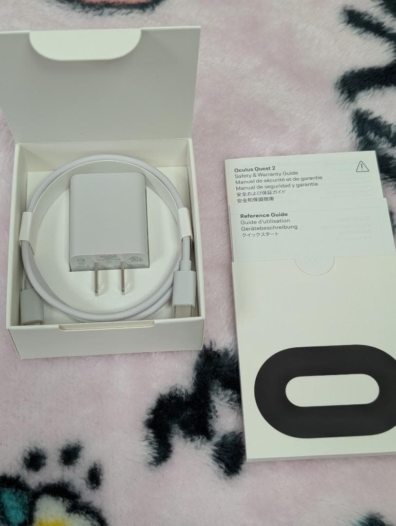 美品 Quest 2 64GBVRヘッドセット