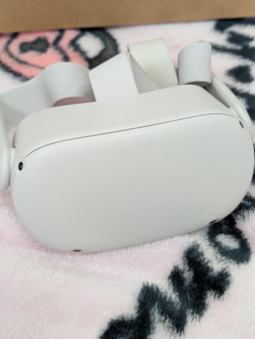 美品 Quest 2 64GBVRヘッドセット