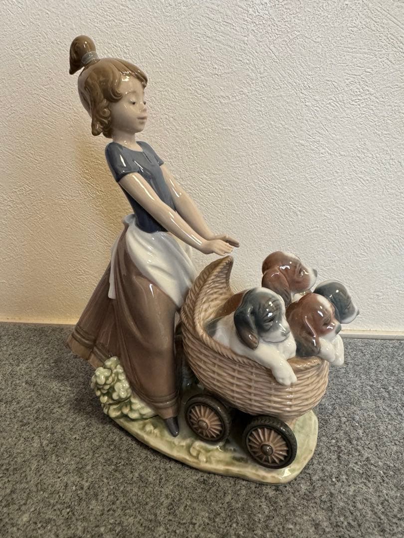 リヤドロ　lladro 仔犬たちのお散歩