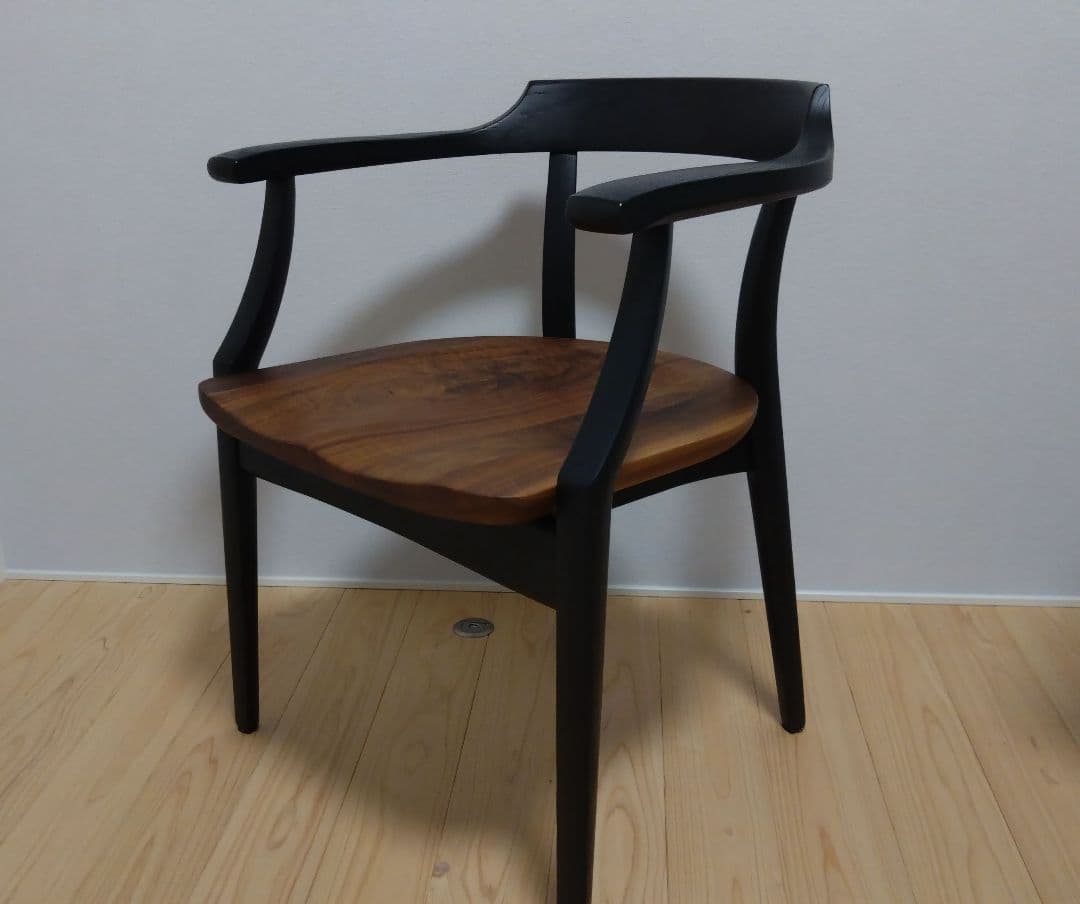 【スワン】ダイニングチェア①