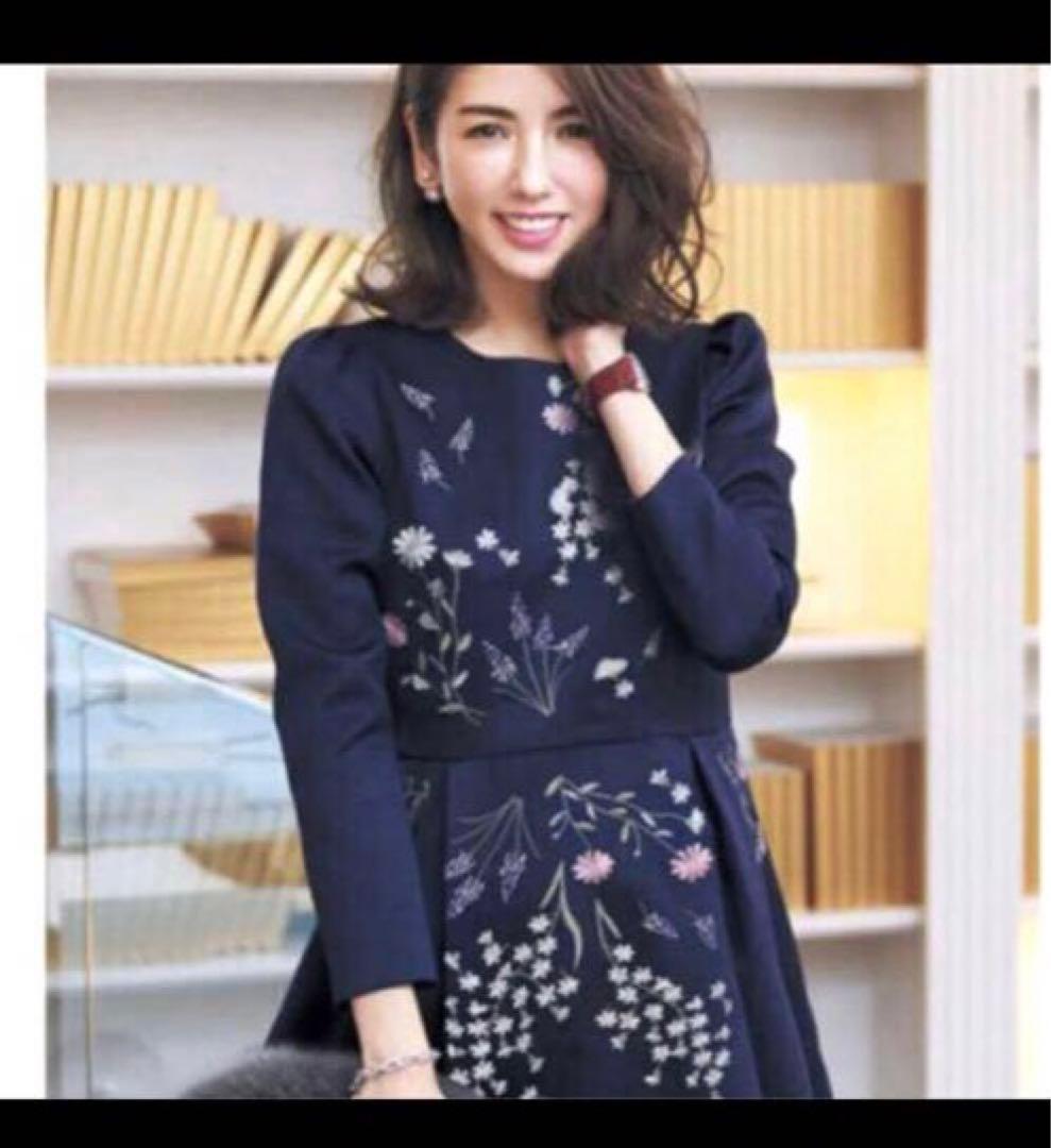 Chesty フラワーエンブロイダリーサテンワンピース 刺繍 ネイビー 清楚上品