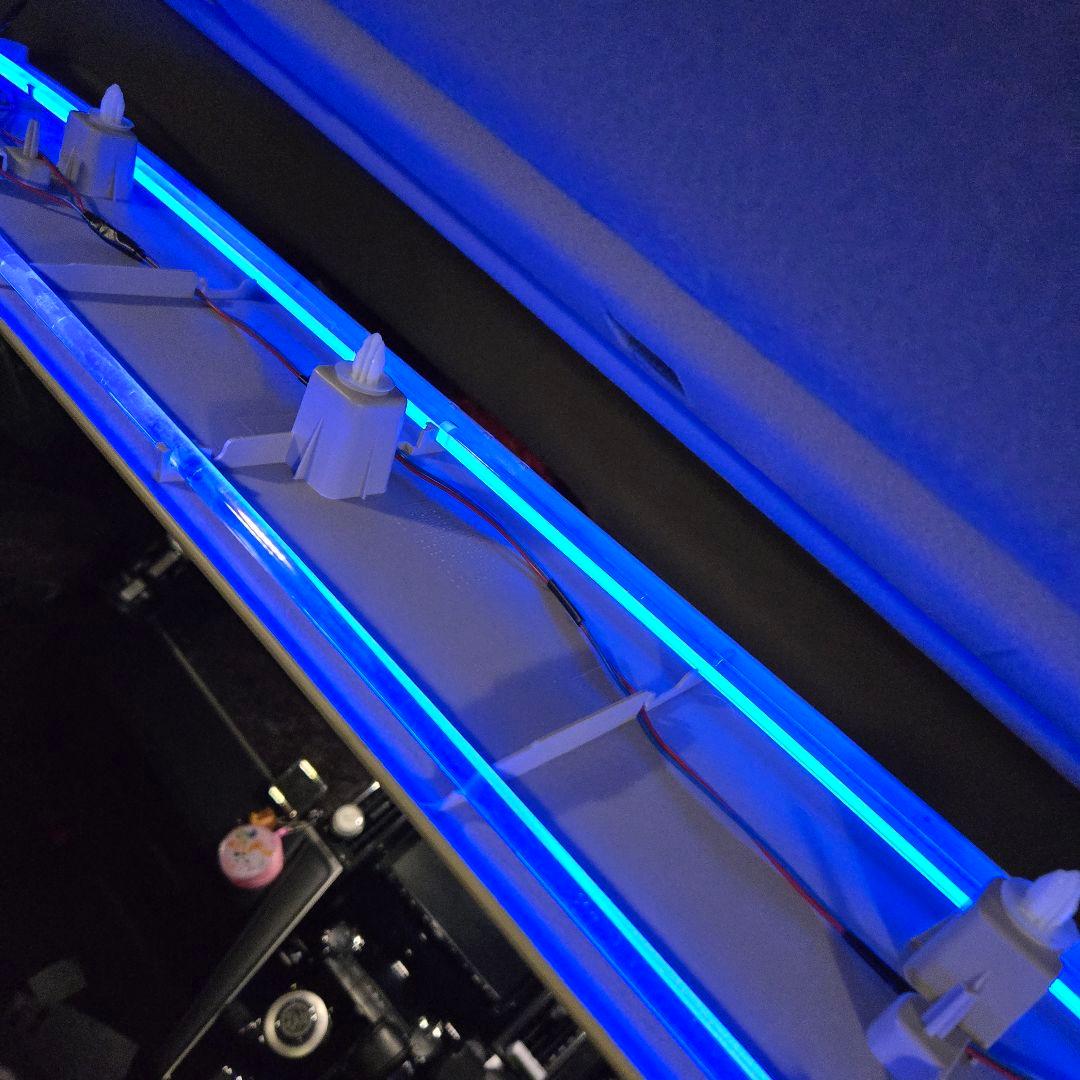 デリカD5 ヘッドラインニングガーニッシュ ブルー