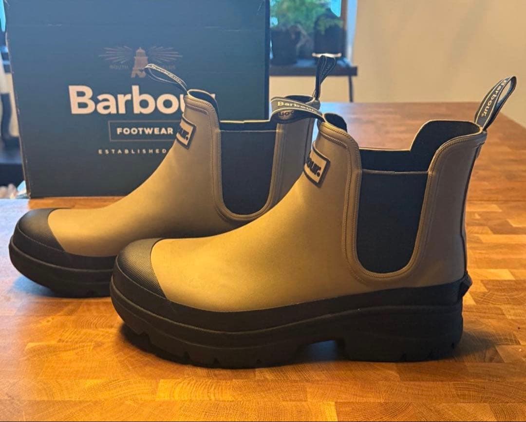 【新品未使用品】Barbour ベージュ ショートレインブーツ