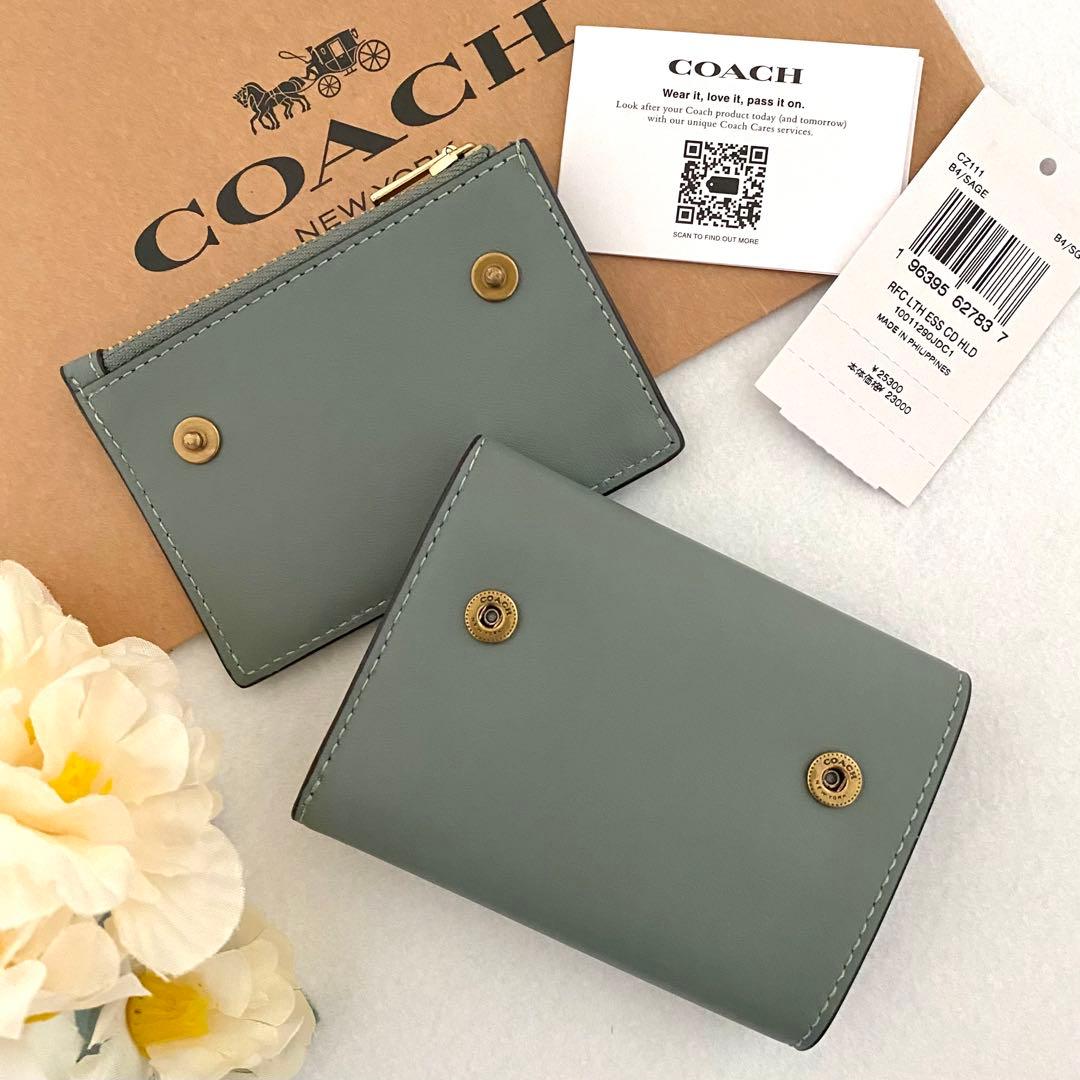 新品　正規品☆COACH コーチ　折り財布　グリーン　レザー　三つ折り財布