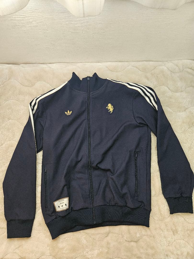 ユベントス アディダス ジップアップジャケット ネイビー
