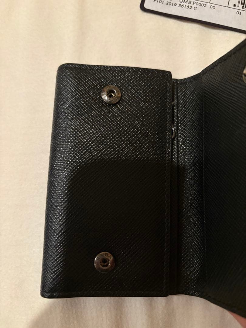PRADA ブラック レザー キーケース　美品