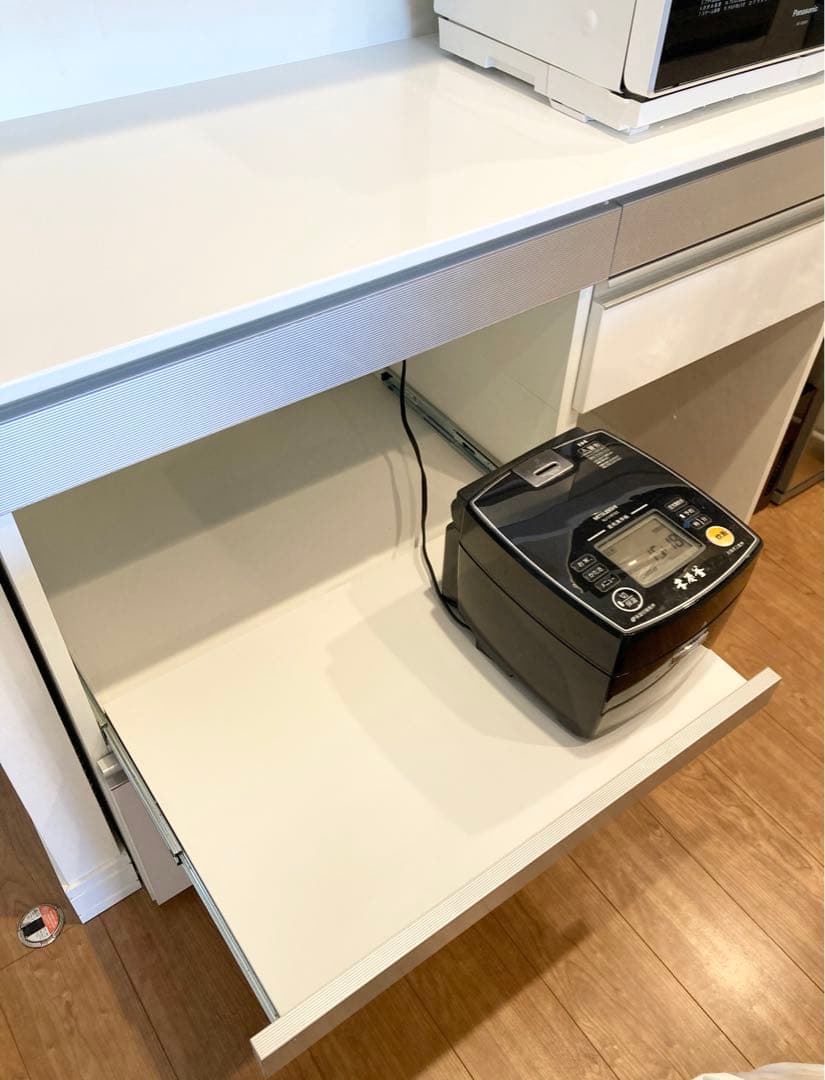 ACTAS ホワイト カップボード　3/16まで出品