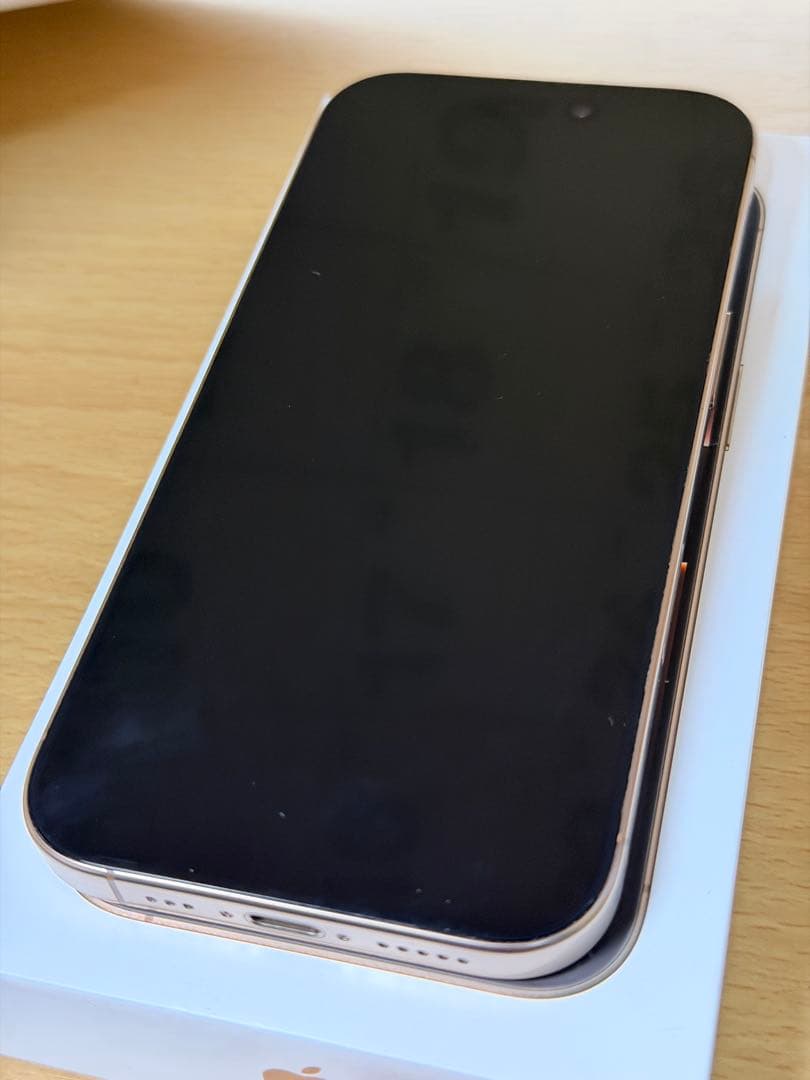 iPhone 16 Pro 256GB デザートチタニウム　SIMフリー