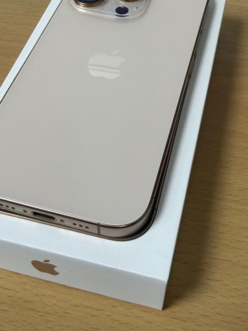 iPhone 16 Pro 256GB デザートチタニウム　SIMフリー