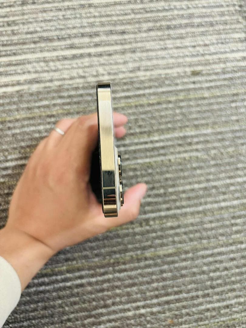 iPhone 13 Pro Max 256 gb ゴールド